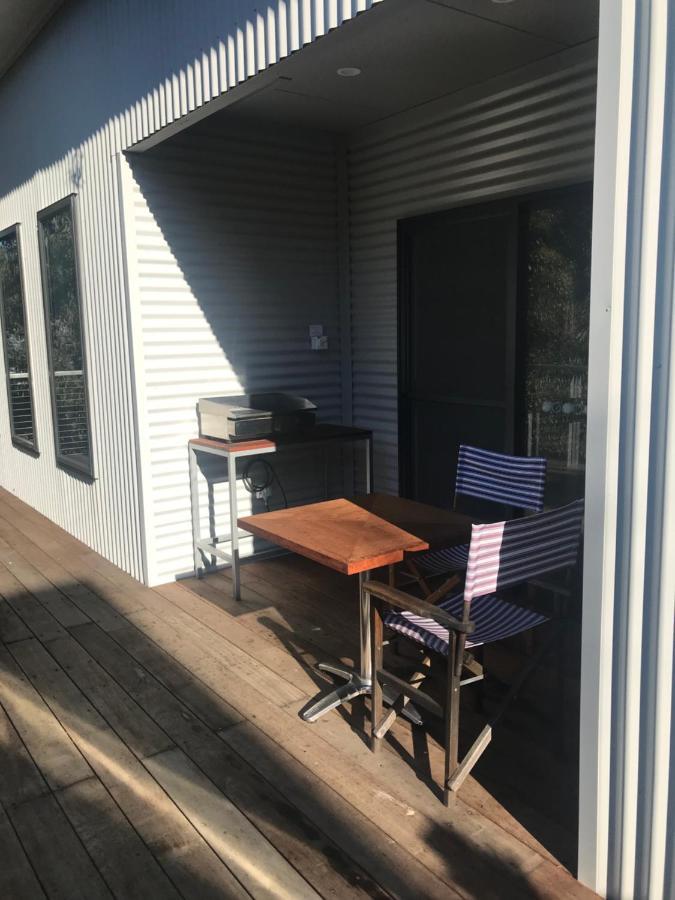 מטונג Gillys Guesthouse מראה חיצוני תמונה